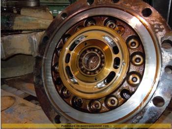 Daewoo 220-V - Travel Motor  - Hydraulic pump