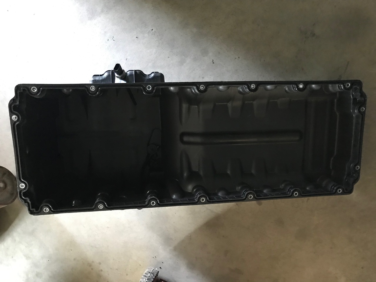Oil pan for Truck Mercedes Actros OM471 12.8L, 450 cp, 510 cp: picture 2