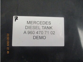 Fuel tank for Truck Mercedes-Benz A 960 470 71 02 BRANDSTOFTANK NIEUW!: picture 2