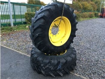Wheels and tires for Agricultural machinery Michelin 16.90 R 28.00: picture 1