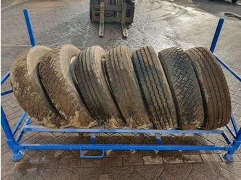 Tire Michelin 255/70 R22.5 + ALU Rims: picture 1
