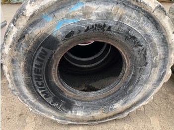 Tire Michelin 750/65R25: picture 1