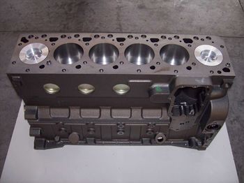 New Cylinder block for Excavator New CUMMINS SHORT BLOCK 6BT5.9: picture 1