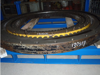 Slewing ring