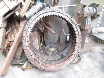 Slewing ring + Pinion