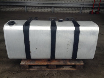 Fuel tank for Truck VOLVO: picture 1