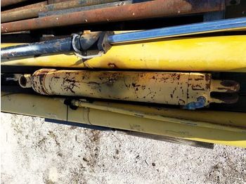 Hydraulic cylinder for Articulated dump truck VOLVO: picture 1
