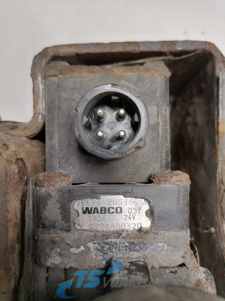 Brake valve for Truck Volvo Air suspension control valve, ECAS 20514449: picture 2