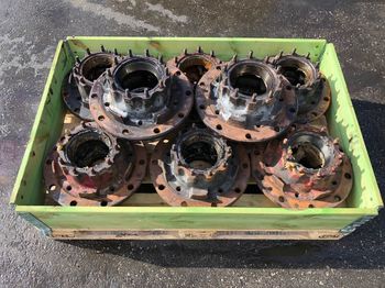 Wheel hub SCANIA WHEEL HUB R780