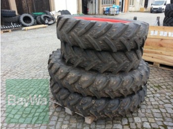 Kleber 300/95R46 - Wheels and tires