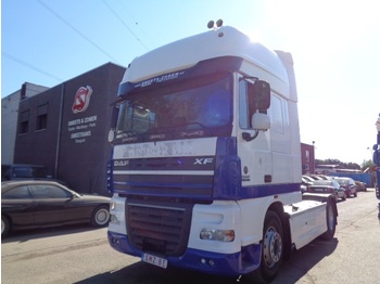 Tractor unit DAF 105 XF 460 Superspacecab/manual/full spoilers FRENCH