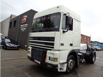 Tractor unit DAF 95 XF 380 spacecab euro 2: picture 1