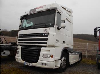 Tractor unit DAF XF105 460