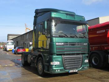 Tractor unit DAF XF105 460