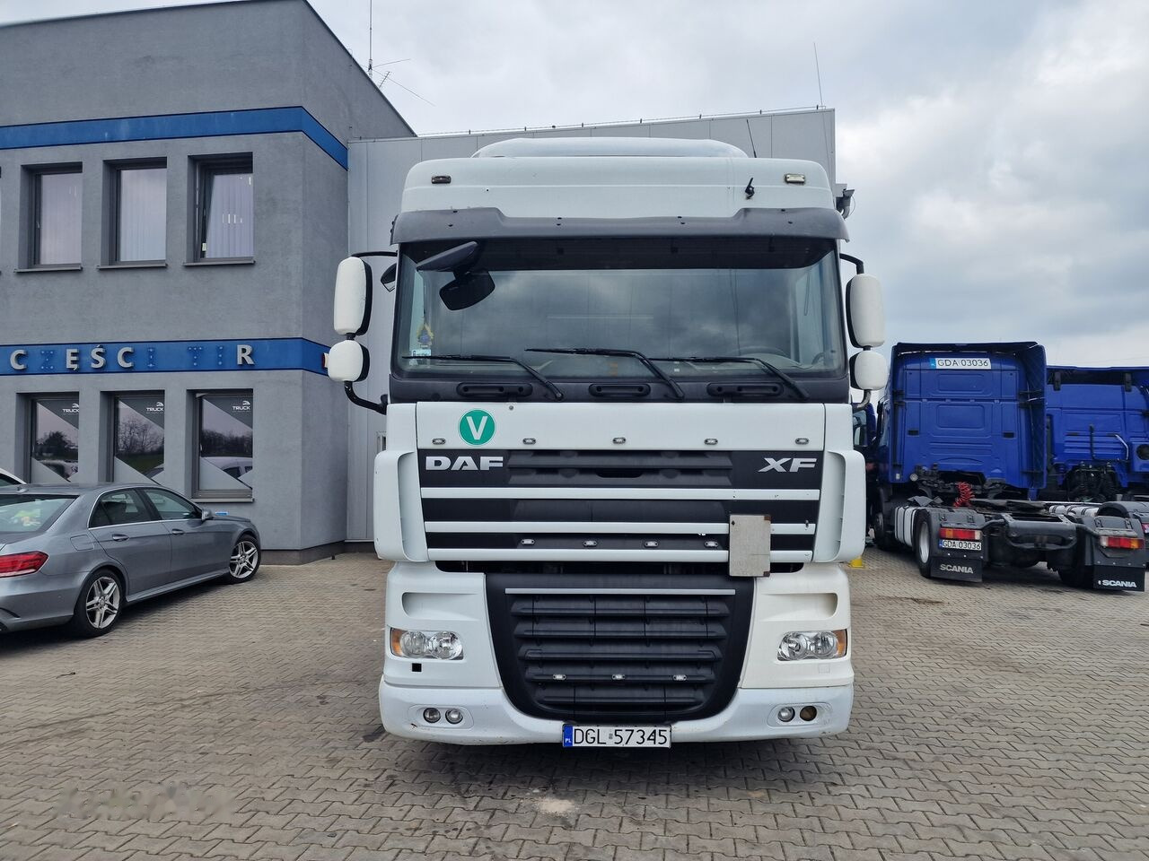 Tractor unit DAF XF105.460: picture 3