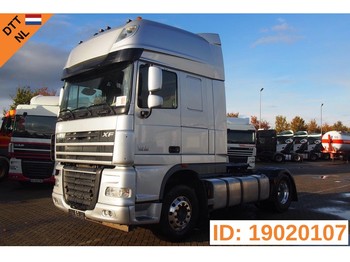 Tractor unit DAF XF105.460 Super Space Cab