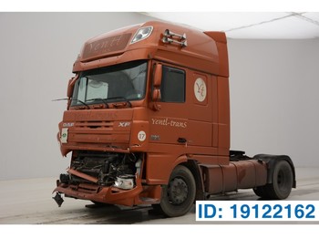 Tractor unit DAF XF105.460 Super Space Cab