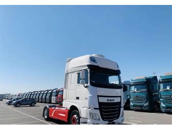 Tractor unit DAF XF106.460 Retarder Super Space
