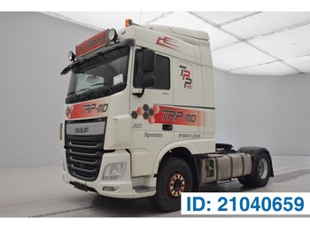Tractor unit DAF XF106.460 Space Cab