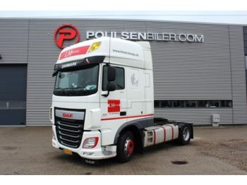 Tractor unit DAF XF460