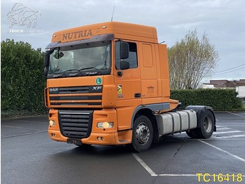 Tractor unit DAF XF 105 460 Euro 4: picture 1