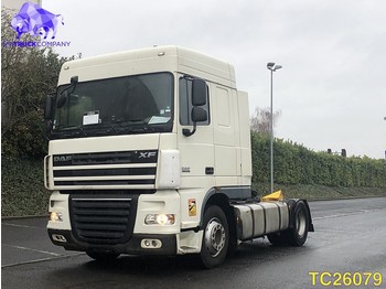 Tractor unit DAF XF 105 460 Euro 5 INTARDER