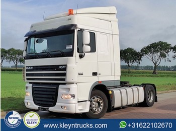 Tractor unit DAF XF 105.460 spacecab