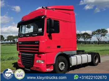 Tractor unit DAF XF 105.460 spacecab intarder: picture 1