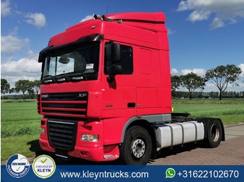 Tractor unit DAF XF 105.460 spacecab intarder