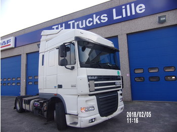 Tractor unit DAF XF 410: picture 1