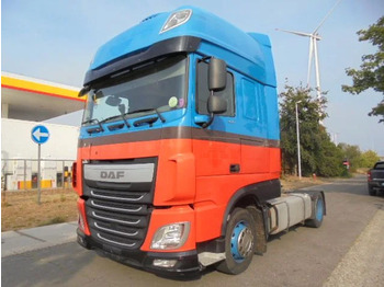 Tractor unit DAF XF 440