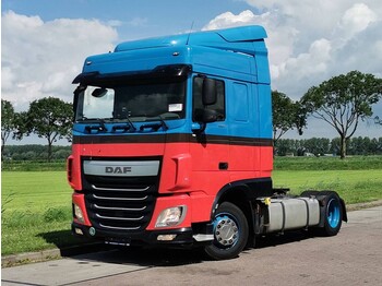 Tractor unit DAF XF 440 spacecab mega