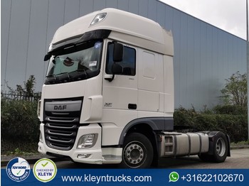Tractor unit DAF XF 460