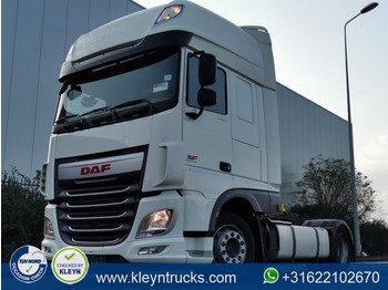 Tractor unit DAF XF 460