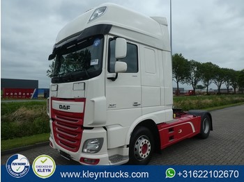 Tractor unit DAF XF 460