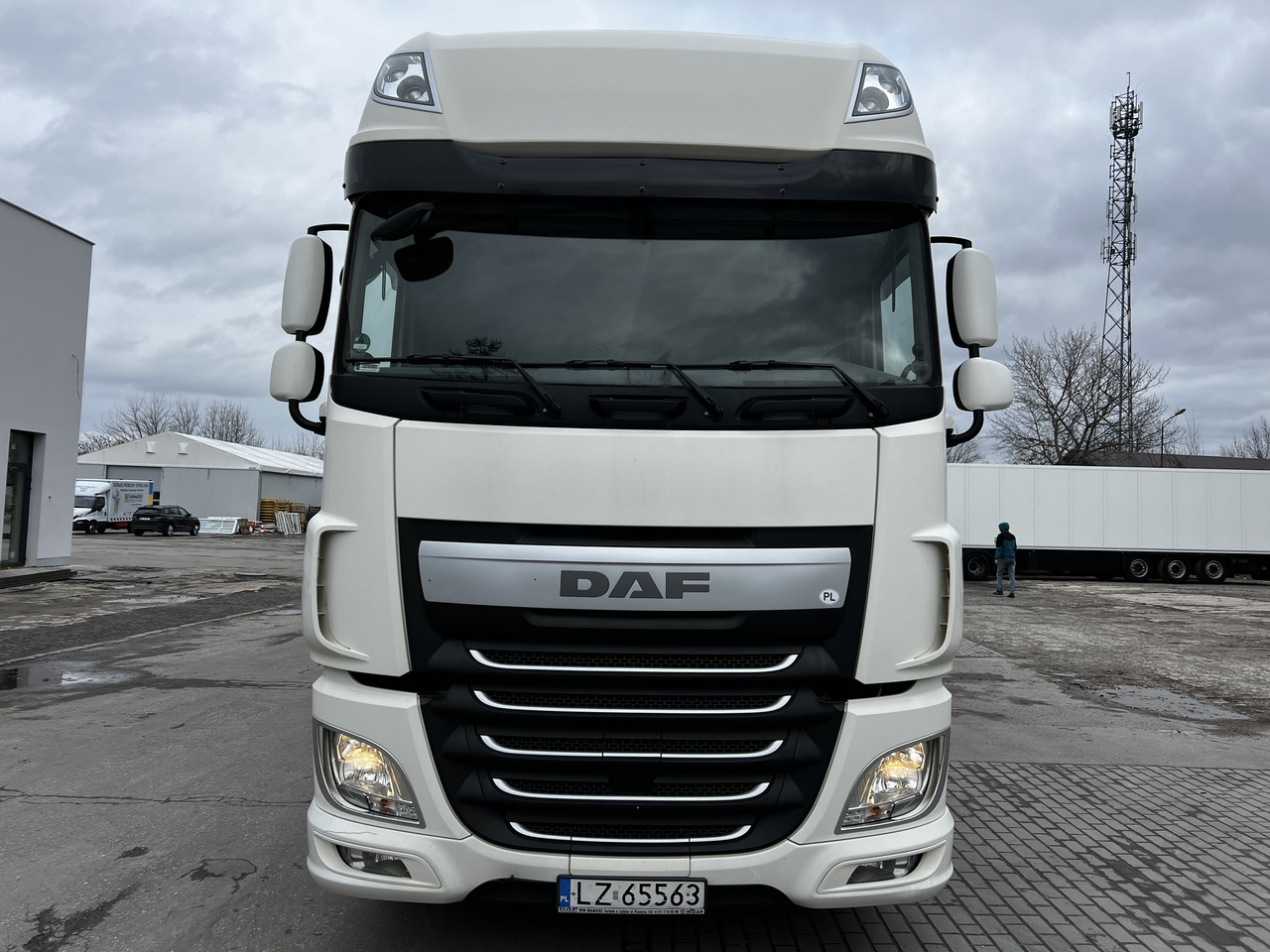 New Tractor unit DAF XF 460FT: picture 2