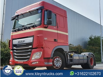 Tractor unit DAF XF 460 spacecab euro 6: picture 1