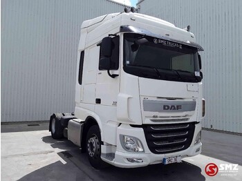 Tractor unit DAF XF 460 spacecab intarder