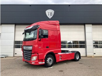 Tractor unit DAF XF 480 FT Space Cab Red Used 845L Spoilers Skirts MX Engine Brake: picture 1