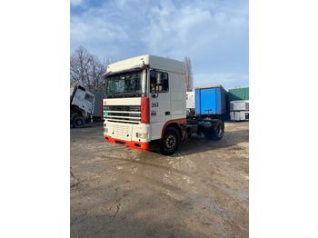 Tractor unit DAF XF 480, euro 2: picture 1
