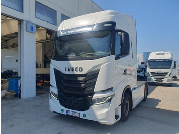 IVECO S-Way AS440S48T/P - Tractor unit: picture 4
