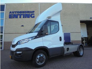 Tractor unit, Commercial vehicle Iveco Daily 40C17 HiMatic automaat 9300 KG: picture 1