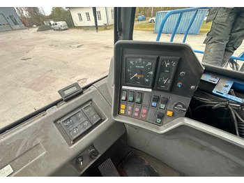 Kalmar TRX 252C  - Tractor unit: picture 4