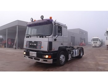 Tractor unit MAN 19.403 (F2000 / 6 CYLINDER ENGINE WITH ZF-GEARBOX): picture 1