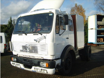 MERCEDES 1217 S - Tractor unit