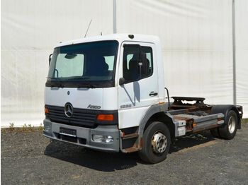 Tractor unit MERCEDES-BENZ Atego 1328 hydraulika: picture 1