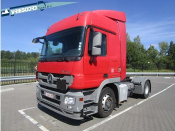 Tractor unit Mercedes-Benz 1944 chassisnr 2012: picture 1