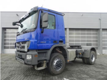 Tractor unit Mercedes-Benz 2044 AS/4x4 3x Pedale/clutch: picture 1