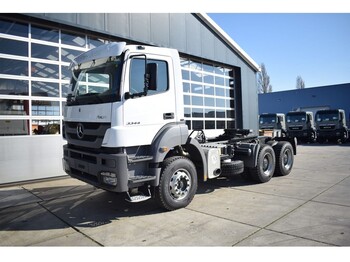 Tractor unit Mercedes-Benz 3344