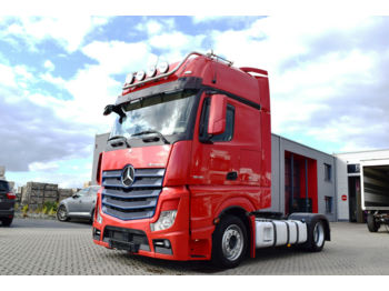 Tractor unit Mercedes-Benz Actros 1845/ MEGA / TÜV NEU !!! /2 Tanks